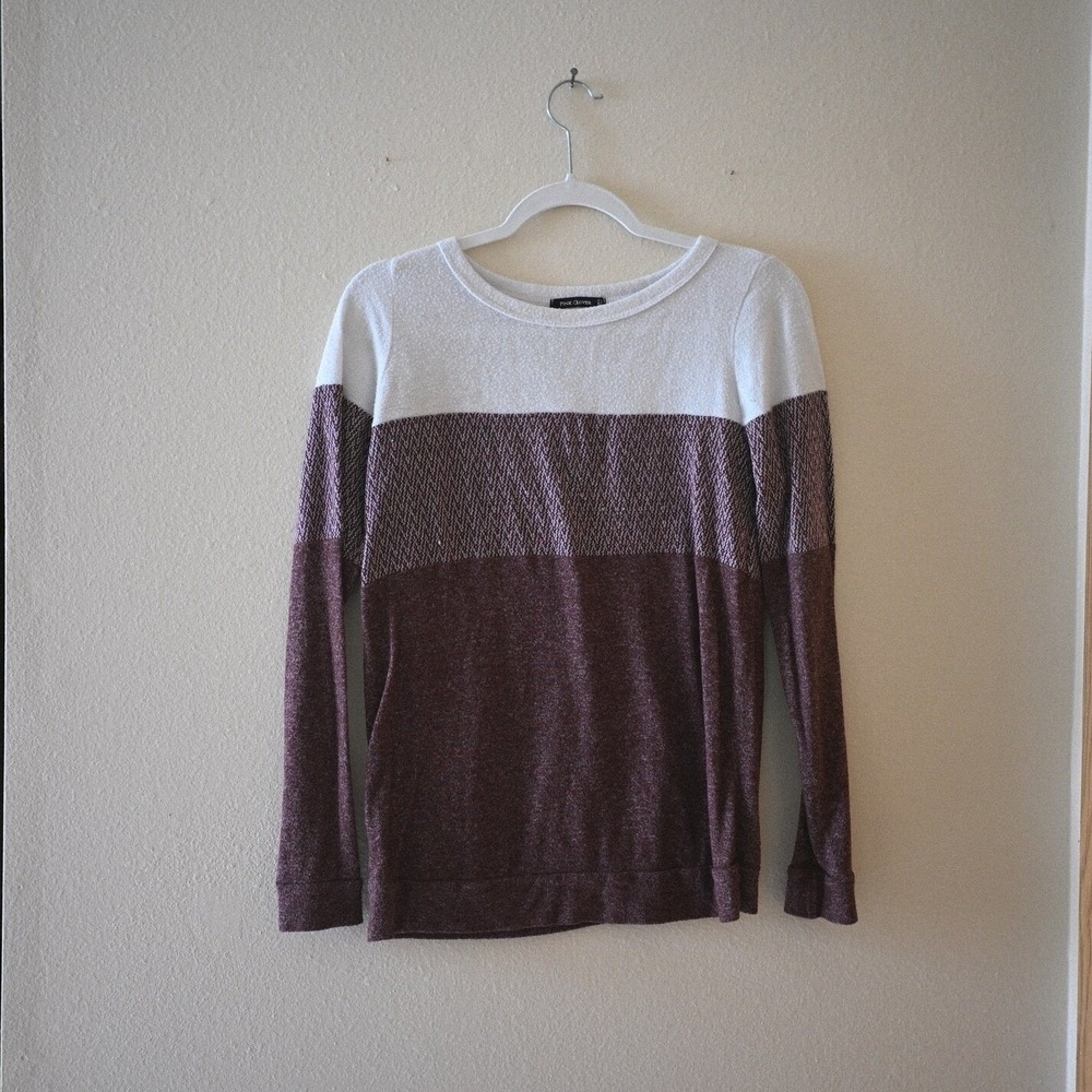 Pink Clover Womens Small Colorblock Knit Top White Heather Burgundy Long Sleeve